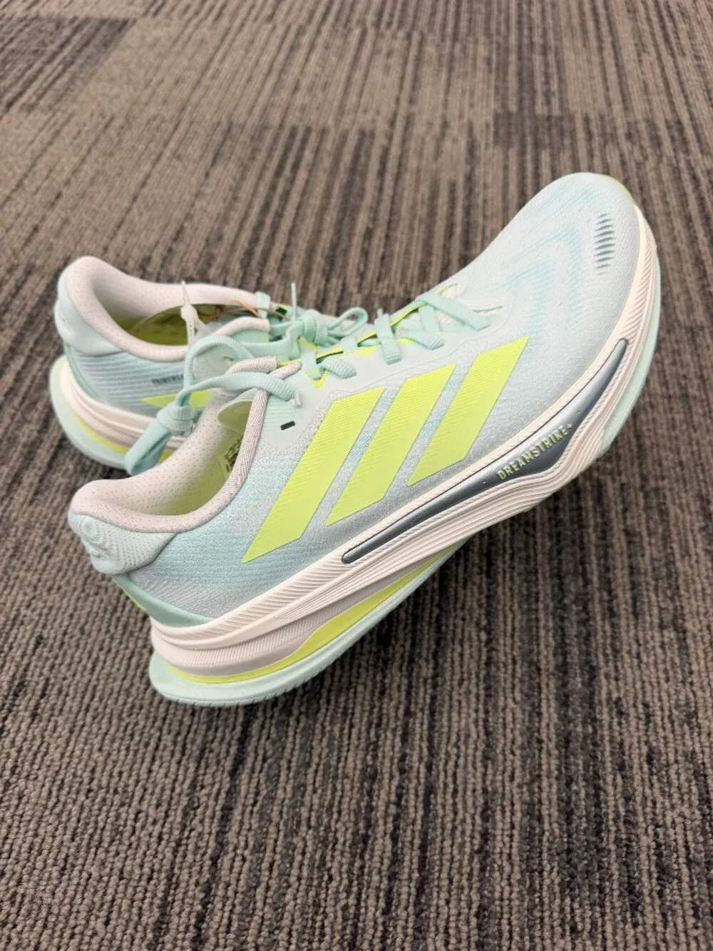 ✨ NEW - Adidas Supernova Prima 2 - Women's 9 / Men's 7.5- Aqua / Lime - NEW ✨